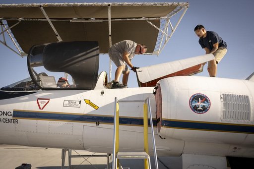 NASA ER-2 Flies Geological Mapping Mission