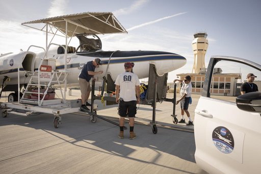 NASA ER-2 Flies Geological Mapping Mission