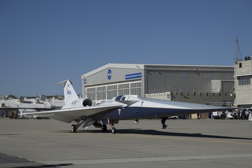 X-59 Taxis to NASA’s Armstrong Flight Research Center