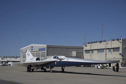 X-59 Taxis to NASA’s Armstrong Flight Research Center