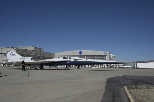 X-59 Taxis to NASA’s Armstrong Flight Research Center