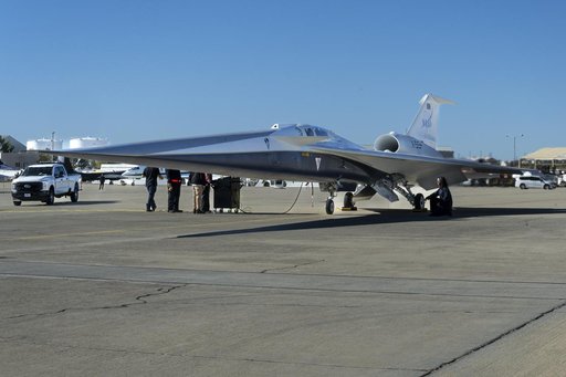 X-59 Taxis to NASA’s Armstrong Flight Research Center