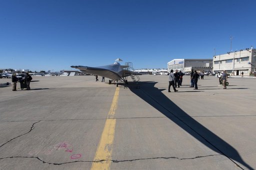 X-59 Taxis to NASA’s Armstrong Flight Research Center