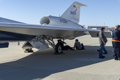 X-59 Taxis to NASA’s Armstrong Flight Research Center