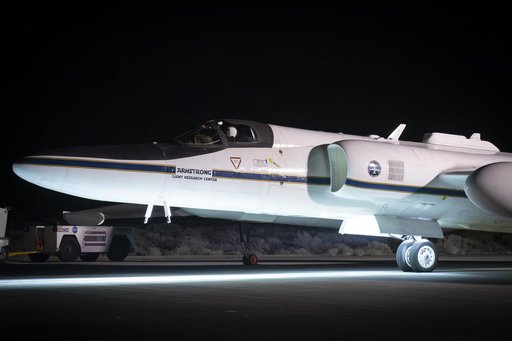 NASA ER-2 Moonlight Mission Improves Space Sensors