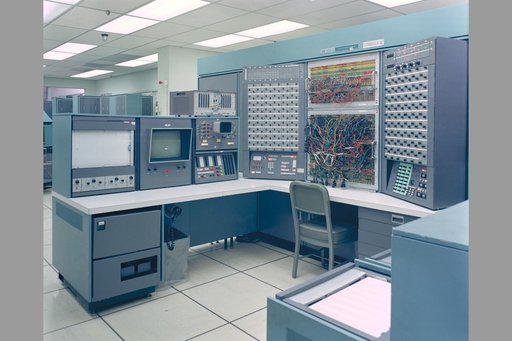 ARC-1972-AC72-5483