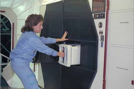 ARC-1987-AC87-0837-4
