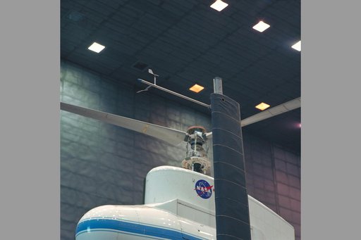 ARC-1998-AC98-0261-4