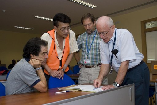 ARC-2006-ACD06-0134-105