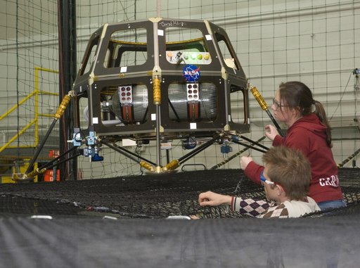 ARC-2008-ACD08-0259-018
