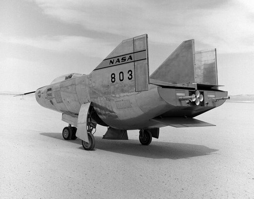 M2-F3 on lakebed