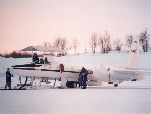 ER-2 #809 in Kiruna, Sweden for the SAGE III Ozone Loss and Validation Experiment (SOLVE) with pilot Dee Porter entry for first flight