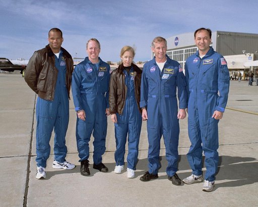 Crew of STS-98, L to R: Mission Specialists Robert L. Curbeam, Thomas D. Jones, and Marsha S. Ivins, Commander Kenneth D. Cockrell, and Pilot Mark L. Polansky