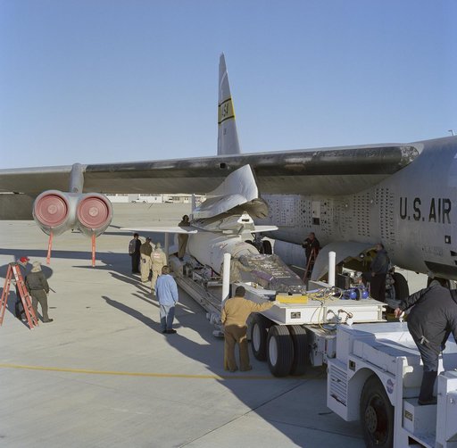 NASA B-52B Carries Pegasus Booster, X-43A Aircraft