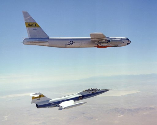 EC77-8122