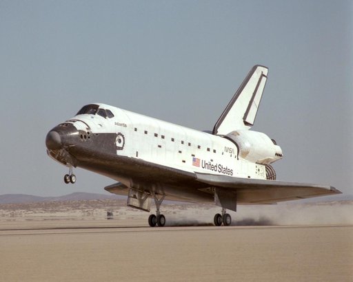 Shuttle Atlantis Landing at Edwards