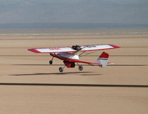 Rans S-12 RPV Takes off with Spacewedge #2