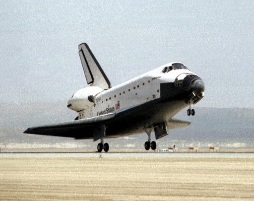 STS-67 Endeavour Landing at Edwards