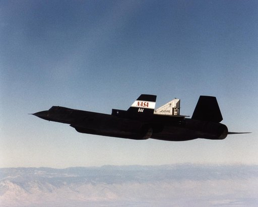 Linear Aerospike SR-71 Experiment (LASRE) first flight