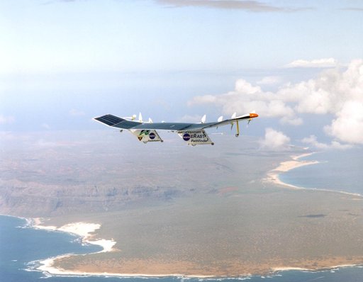 Pathfinder-Plus on flight near Hawaiian island N'ihau