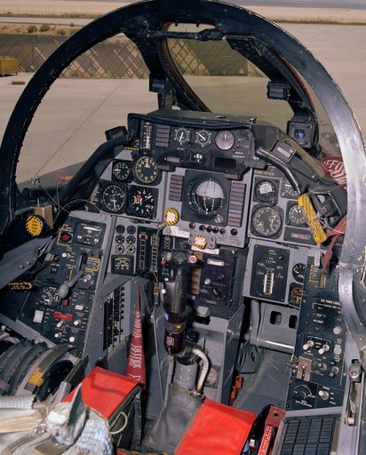 F-14 #991 cockpit