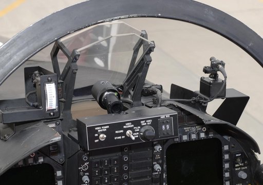 ED06-0075-11