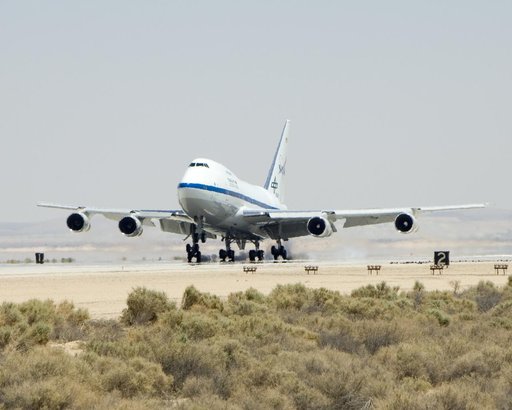 NASA's SOFIA airborne observatory lands at Edwards AFB after being flown from Waco, Texas to NASA Dryden for systems installation, integration and flight test