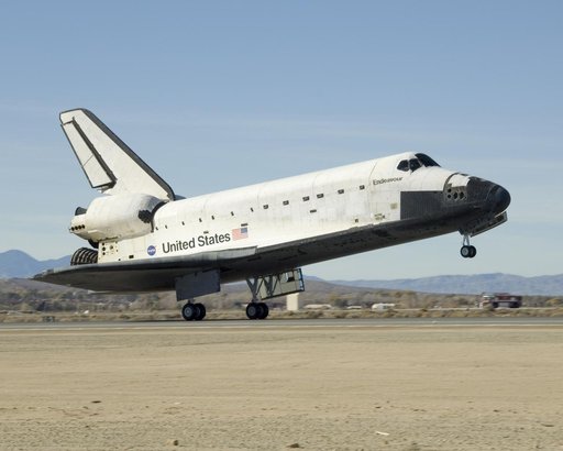 Space Shuttle Endeavour rolls out after landing on runway 04-L at Edwards AFB, ending mission STS-126 to the International Space Station Nov. 30, 2008