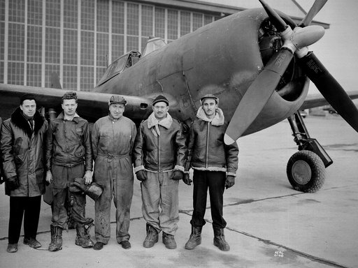 Republic P-47G Thunderbolt and the NACA Flight Operations Crew