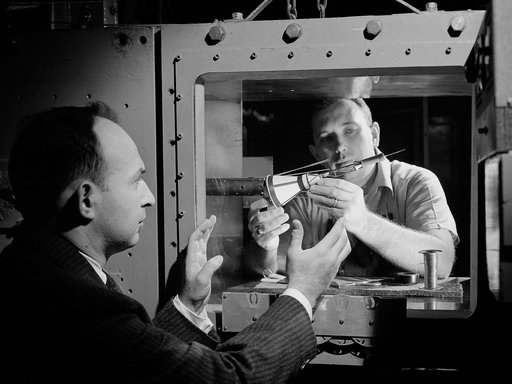 Mercury Capsule Model in the 1- by 1-Foot Supersonic Wind Tunnel