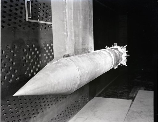 APOLLO CONFIGURATION OF SATURN MODEL IN THE 8X6-FOOT SUPERSONIC