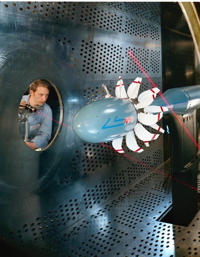 Laser based blade deflection measurement system on Counter Rotat