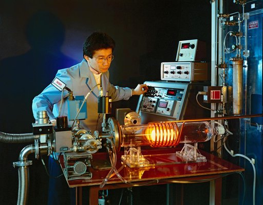 CHEMICAL VAPOR DEPOSITION CVD REACTION CHAMBER