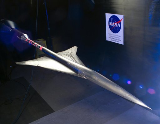NASA GLENN/NASA LANGLEY LOADS COMPARISON TEST WITH 6 COMPONENT FORCE/MOMENT BALANCE AND 1.7% HIGH SPEED RESEARCH MODEL 5.