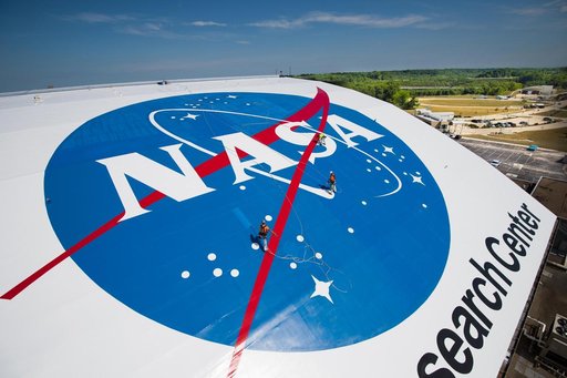 Painting the NASA Logo