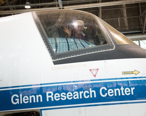 Visit to Glenn Research Center at Lewis Field by Mercury 13 Astr