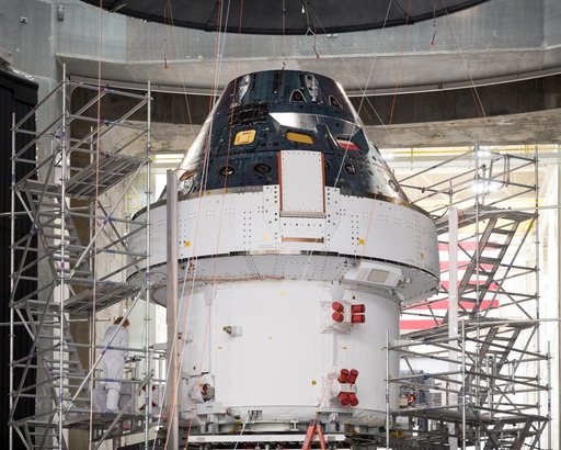 Preparation of the Orion Spacecraft Crew and Service Module E...