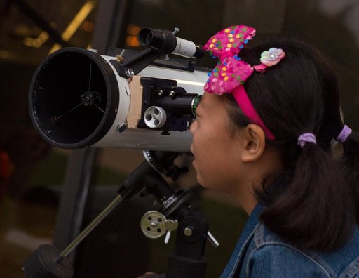 International Observe the Moon Night at the Goddard Visitor Cent