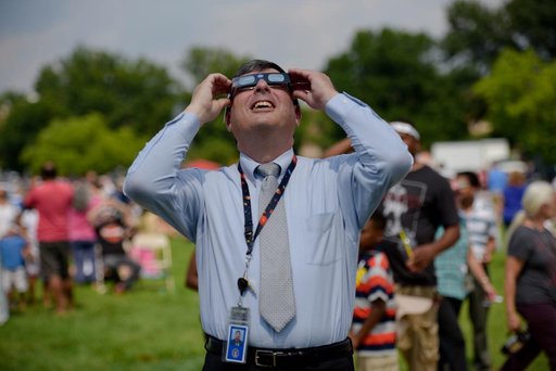 Solar Eclipse viewing at the Goddard Space Flight Center Mall