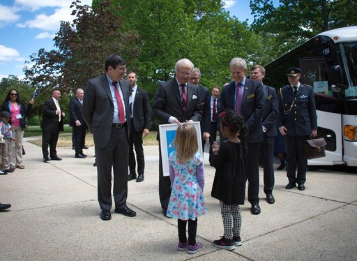 Swedish Delegation Visits NASA Goddard