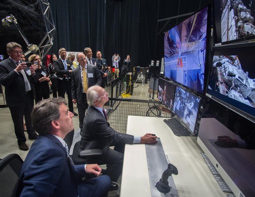 Swedish Delegation Visits NASA Goddard