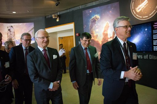 Swedish Delegation Visits NASA Goddard