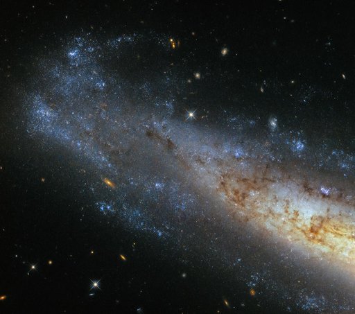 Hubble's Glittering Frisbee Galaxy