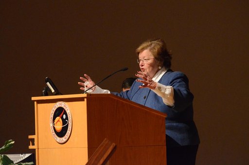 Senator Barbara Mikulski Visits NASA Goddard