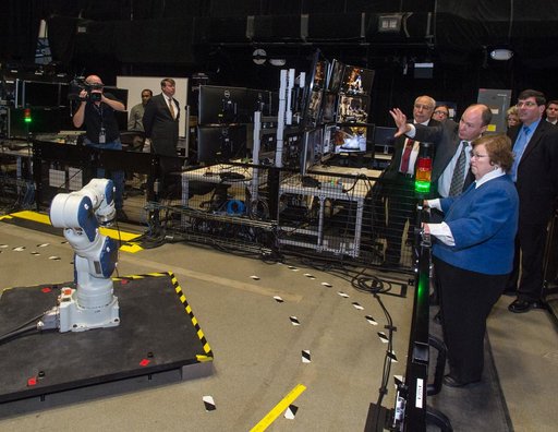 Senator Barbara Mikulski Visits NASA Goddard