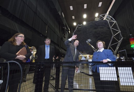 Senator Barbara Mikulski Visits NASA Goddard