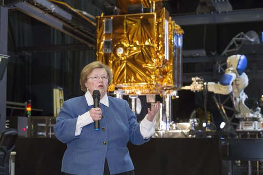 Senator Barbara Mikulski Visits NASA Goddard