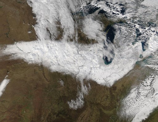 Snow across the Midwest