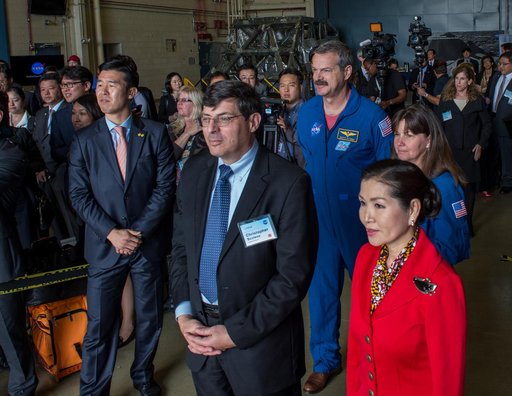 President Park Geun-hye of South Korea Visits NASA Goddard