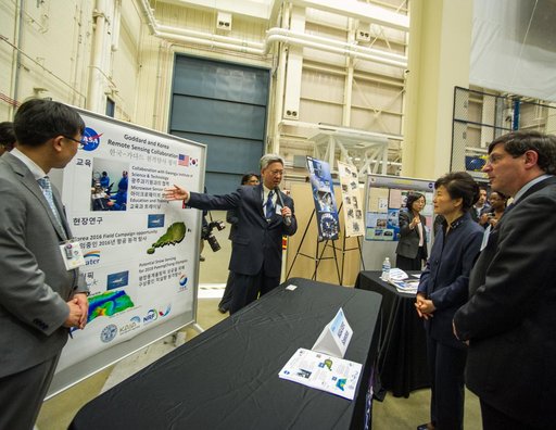President Park Geun-hye of South Korea Visits NASA Goddard